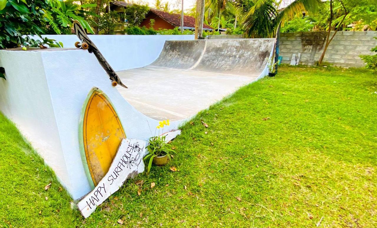ホテル Madiha Surf House Lanka マータラ エクステリア 写真